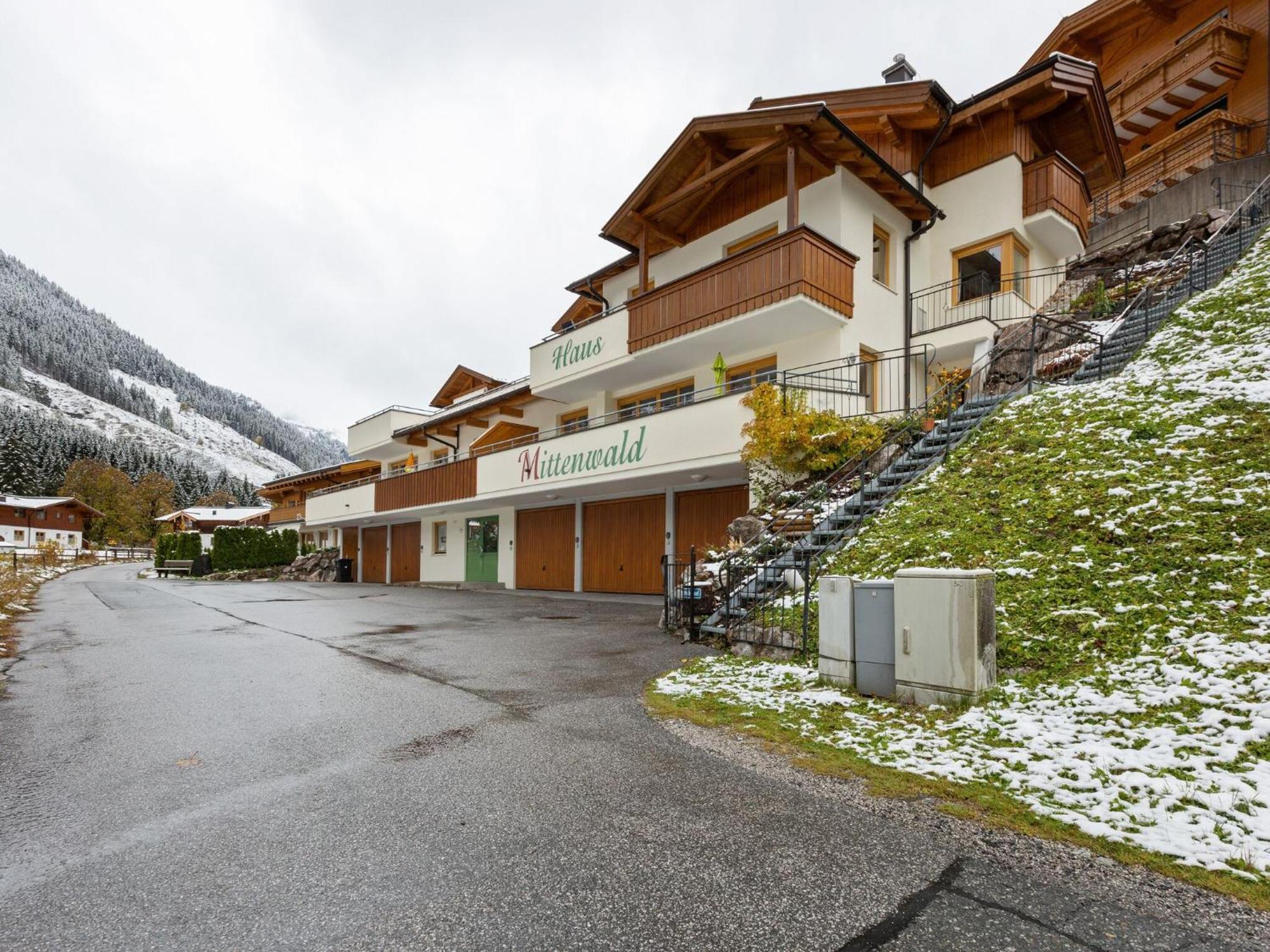 Chalet Apartment In Saalbach Hinterglemm المظهر الخارجي الصورة